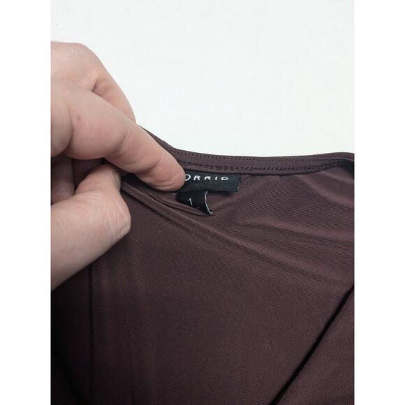 Torrid V Neck Size 1 Dark Red Quarter Sleeve Shirred Top 3/4 blouson sleeves - Picture 4 of 7